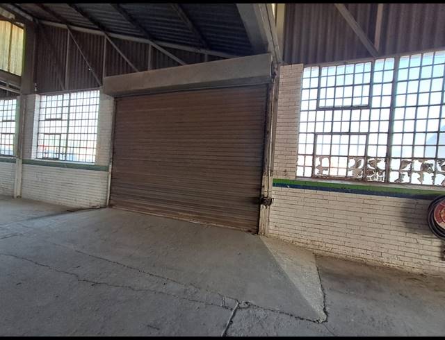 875M² WORKSHOP TO LET IN DUNCANVILLE